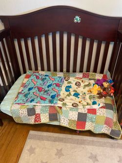 Crib / toddler bed
