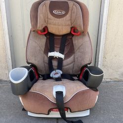 GRACO BOOSTER SEAT 3&1