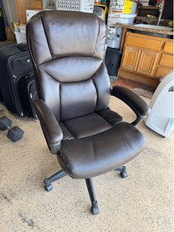 Swivel chair