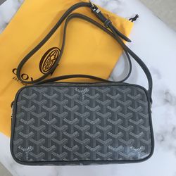Goyard Gray Horizontal Square Canvas Bag for Women for Sale in Phoenix, IL  - OfferUp