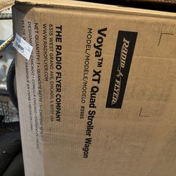 Radio Flyer Voya XT Quad Stroller Wagon