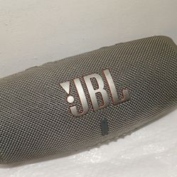 JBL Charge 5 Bluetooth Portable Speaker 