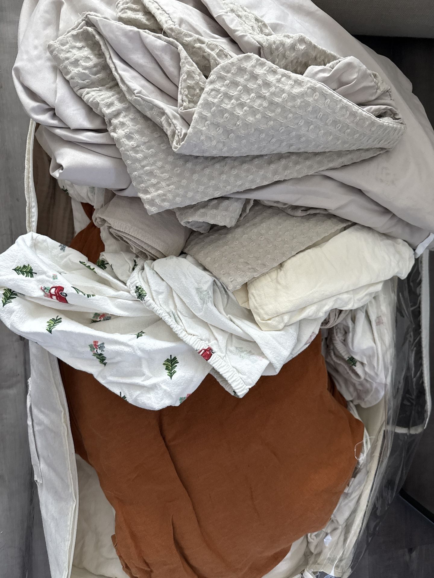 Queen Size Bedding