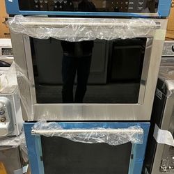 Brand New KitchenAid 30" Double Wall Oven (KODE500ESS05)