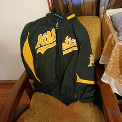 Majestic  Authentic Collection Performance Apparel 