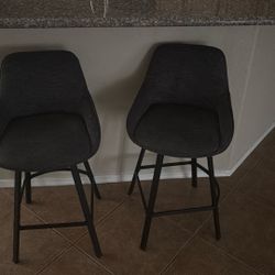 Pair Of Counter Stools Asking 50 For the Set OBO 