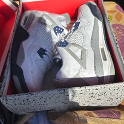 Jordan 4 Midnight Navy