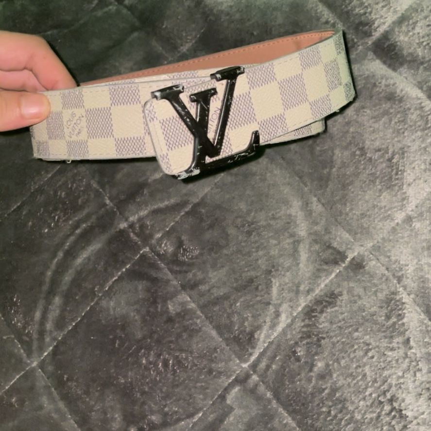 White/Silver Checkered LV Belt for Sale in Richardson, TX - OfferUp