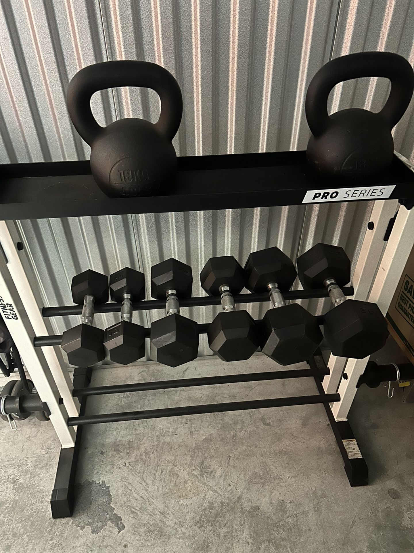 Dumbbell Set w/ rack 
