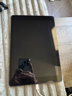 Apple iPad 9th Generation 256GB + Cellular + Apple Pencil + OtterBox Case