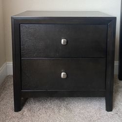 Nightstand 