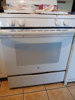 GE 4 burner gas stove