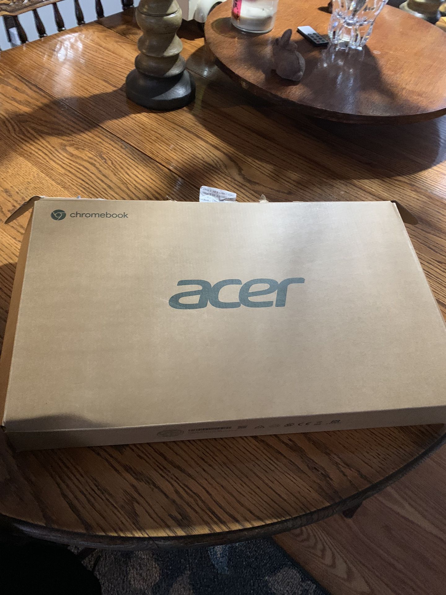 (BRAND NEW) 17.3” Full HD Acer Cromebook Quad-Core Intel Celeron Processor 4GB & 64 GB SSD