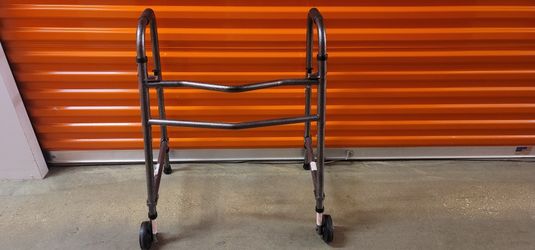 Â Adult Walker
.