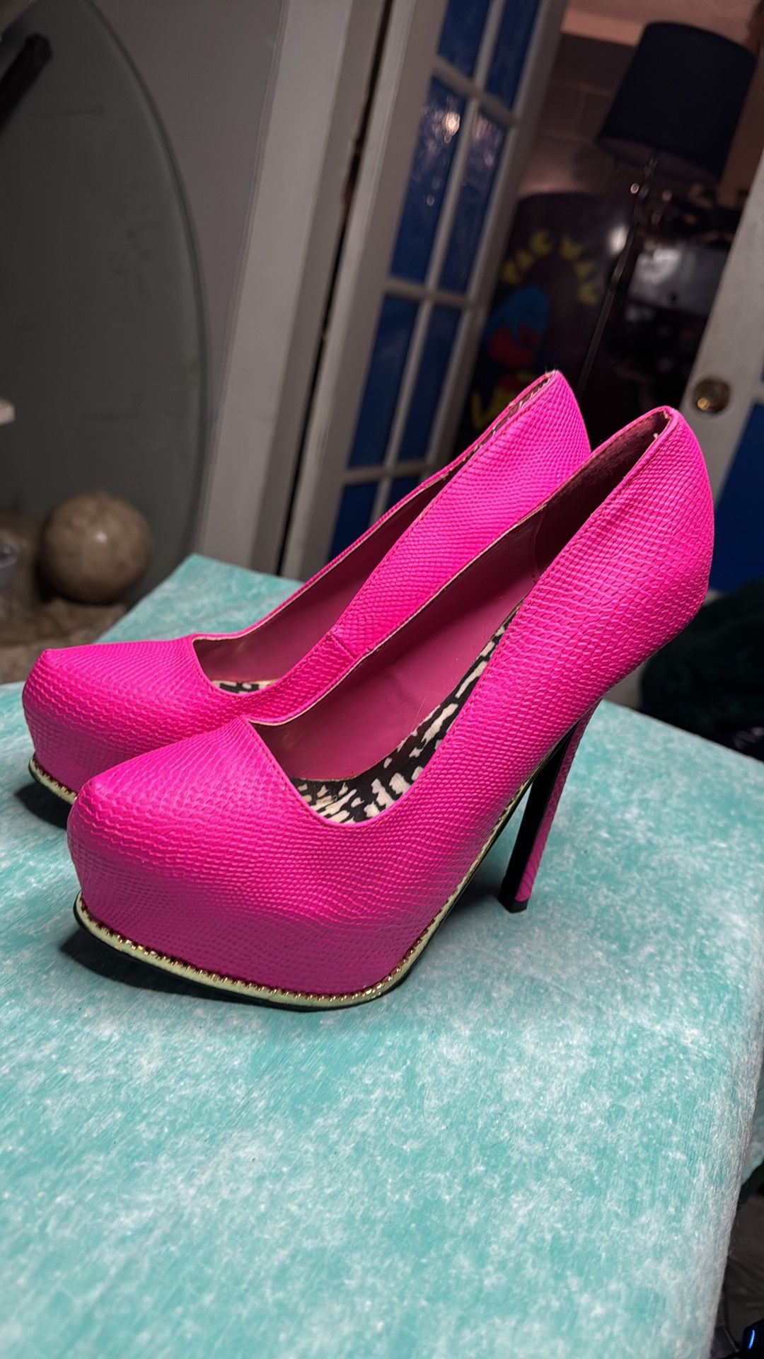 Qupid Mady Hot pink Platform stilettos
