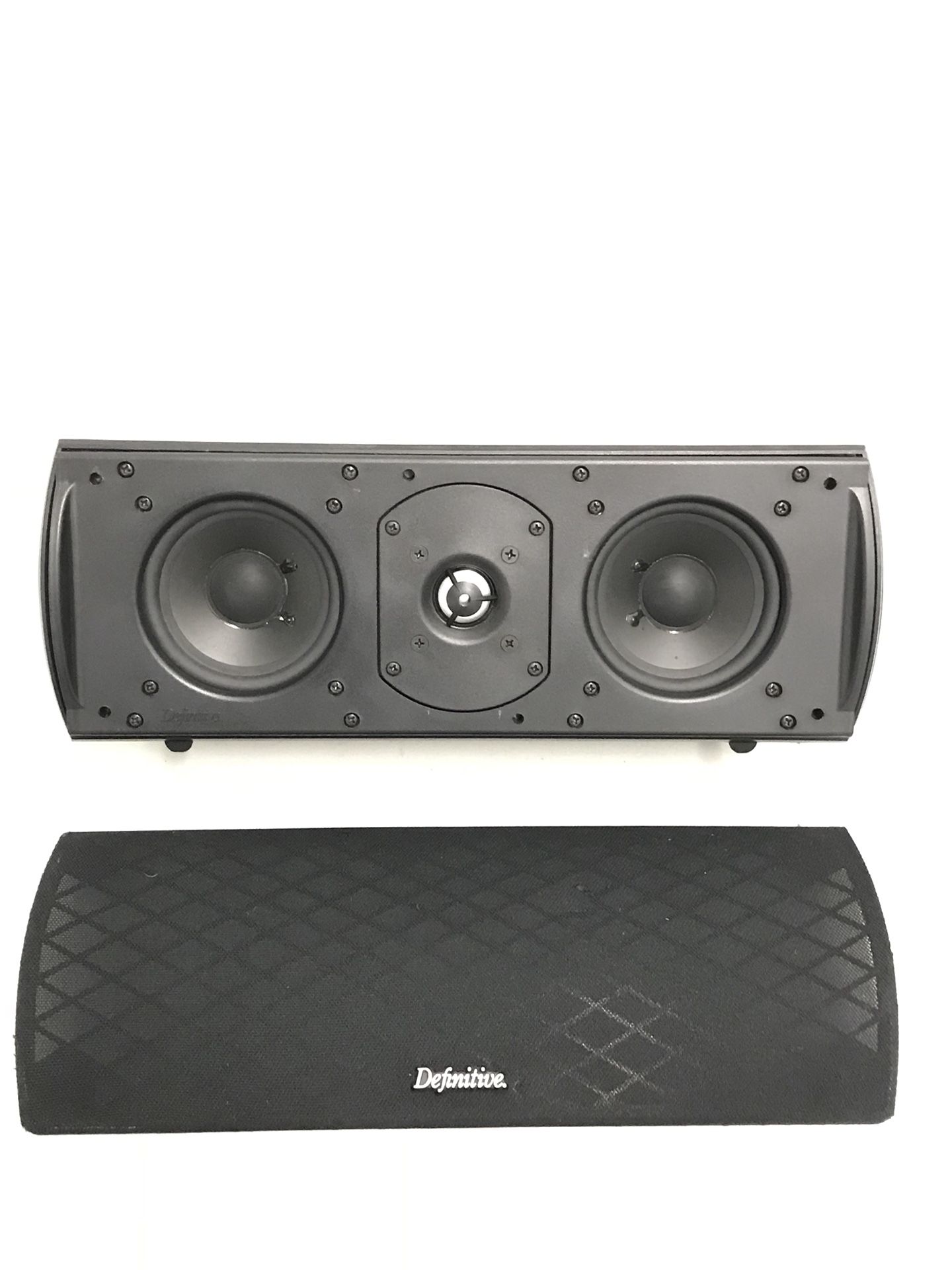 Definitive Technology ProCinema ProCenter 100 Center Channel Speakero