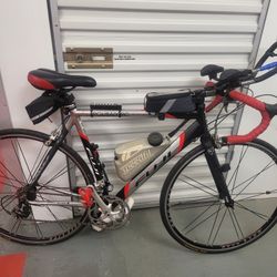 Fuji Roubaix 