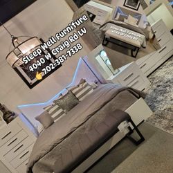 ✨️ Queen, King Led Light Bed Frame ✨️ Furniture Sectionals, Dining Avail 