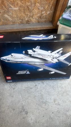 LEGO Icons Shuttle Carrier Aircraft Building Set 10360