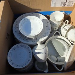 91 Piece Vintage China
