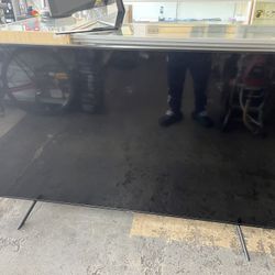 Samsung 70 Inch Smart Tv Works Great 