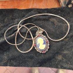 Old Cameo Pendant