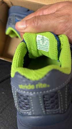 Stride Rite 8.5 W