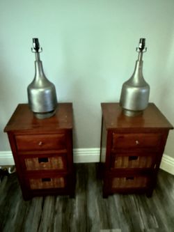 2 End Tables 2 LAMPS