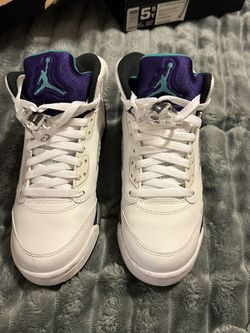 Jordan Retro Grape 5 Kids Size 5.5