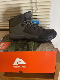 Men’s Hikers Boots (waterproof)