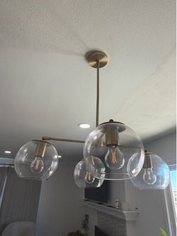 Light fixture