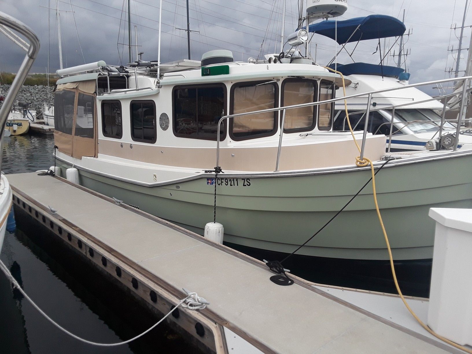 Tug Boat Ranger R27 RANGER tug r27 2011 with trailer for Sale in San Diego, CA - OfferUp