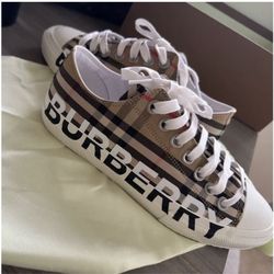Burberry Women’s Shoes 