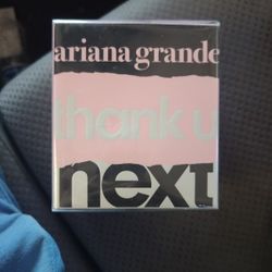 ARIANA GRANDE PERFUME 
