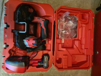 Milwaukee M12 sub-compact bandsaw kit with hardcase