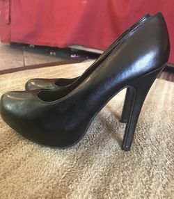 High Heels size 7