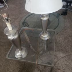 Glass Tables With 2 Lamps 