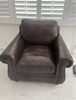 Costco Living room leather sofa set