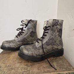 G.SIX Black Lace Translucent Lace-Up Rain Boots