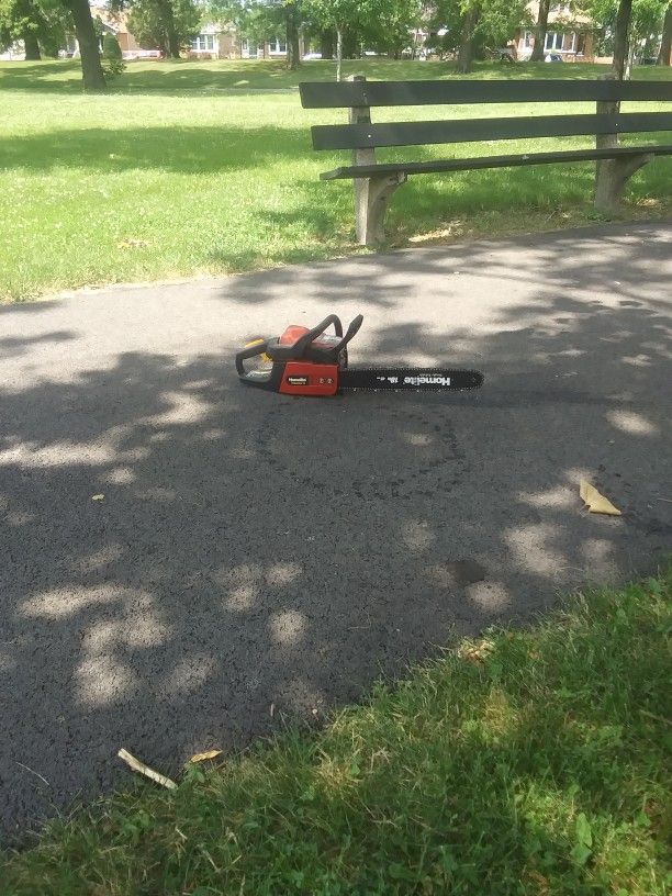 Homelite Chainsaw