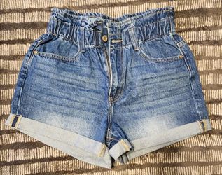 Used KanCan Ultra High Rise Cuffed Paperbag Denim Shorts, size M