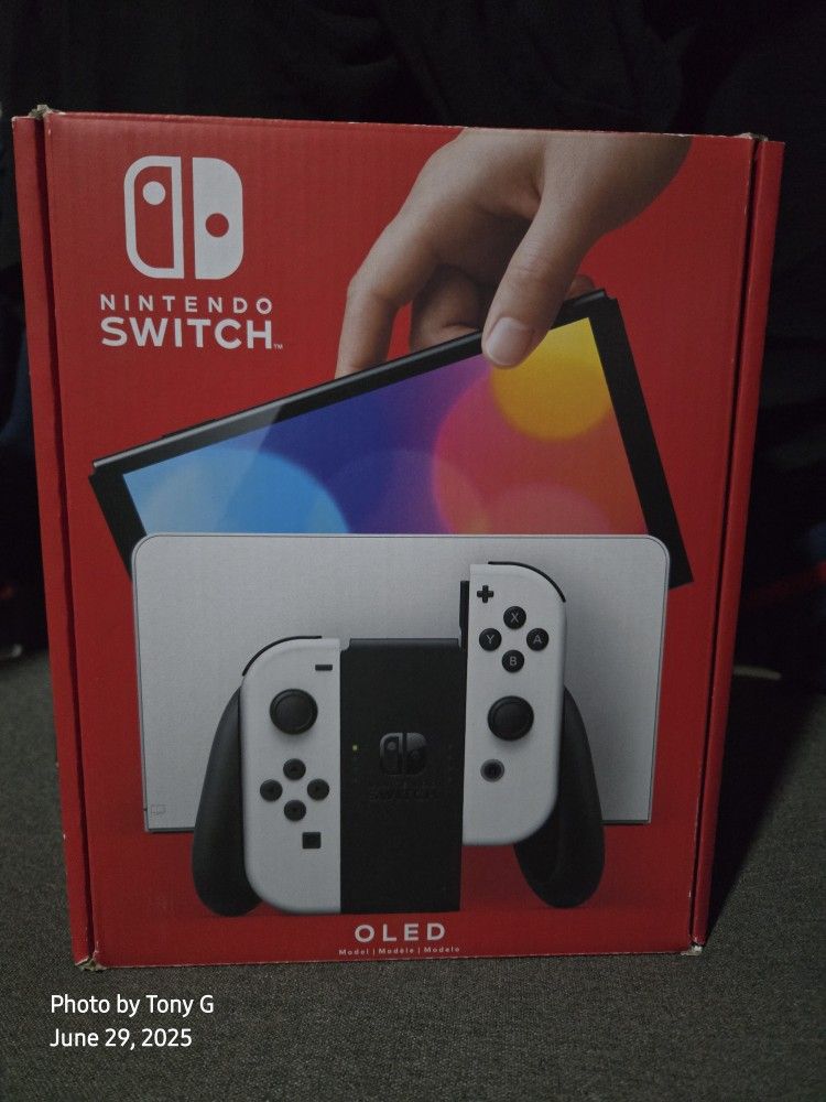 Nintendo Switch OLED