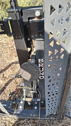 Bruno ASL-275 Out-Sider Power Scooter / Wheelchair Lift – Swing-Away – $1,200