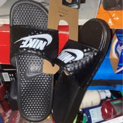 Nike Slides 