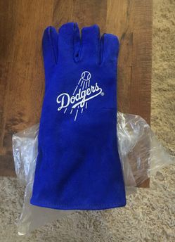 Dodgers BBQ glove