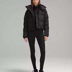 Lululemon  Wunder Puff 600-Down-Fill Cropped Jacket Size 2 *BRAND NEW WITH TAGS*