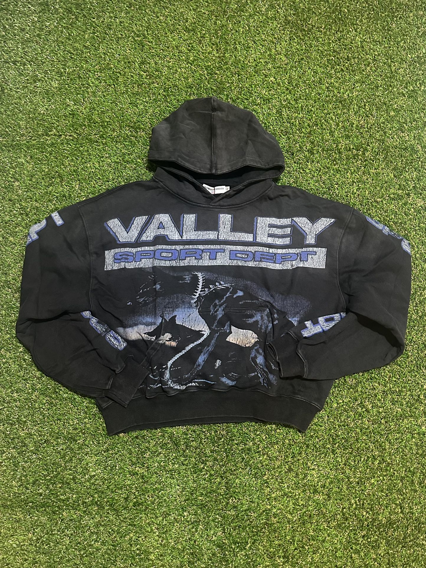 BRAND NEW - VALLEY HOODIE - MEDIUM - BLACK - "BEST OFFER"