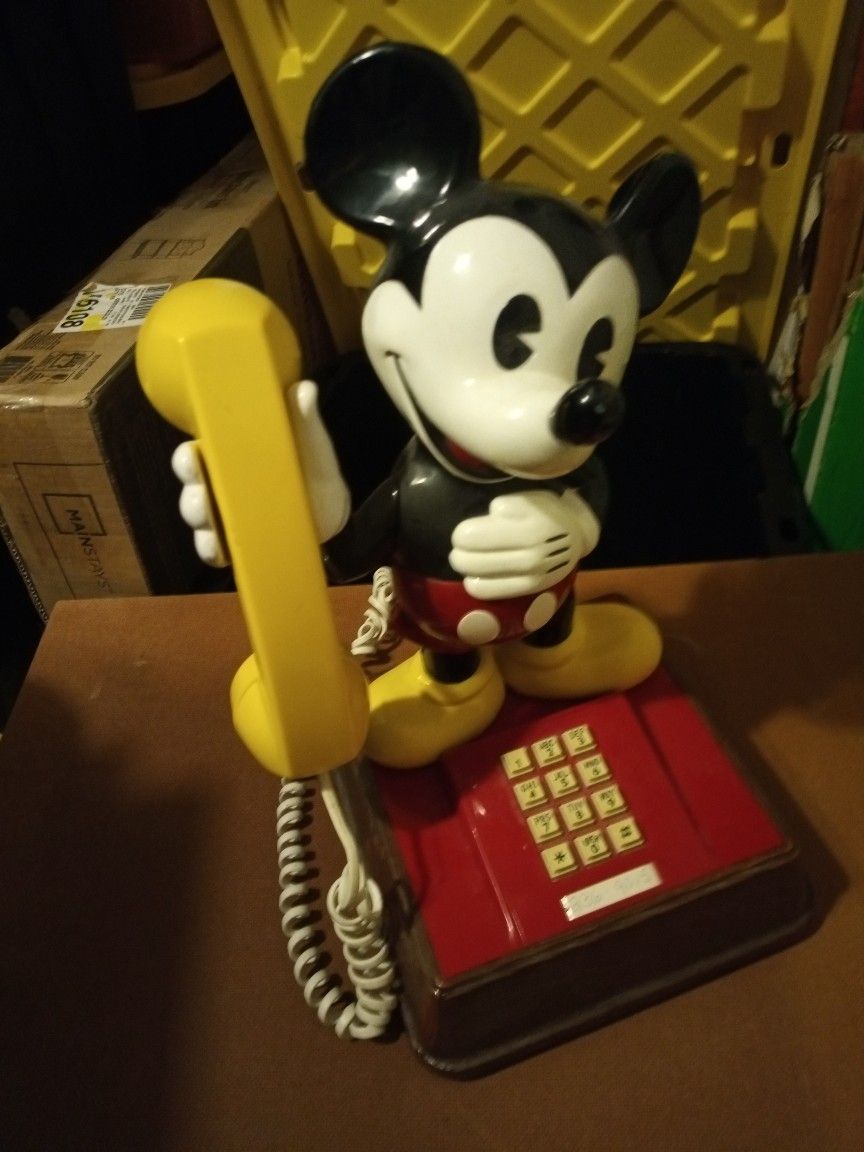 Mickey Mouse Phone