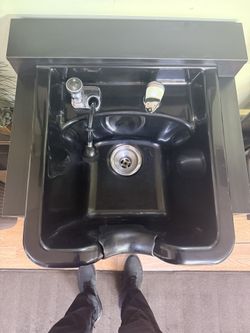 Shampoo Bowl And Cabinet