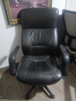 Leather office executive chair